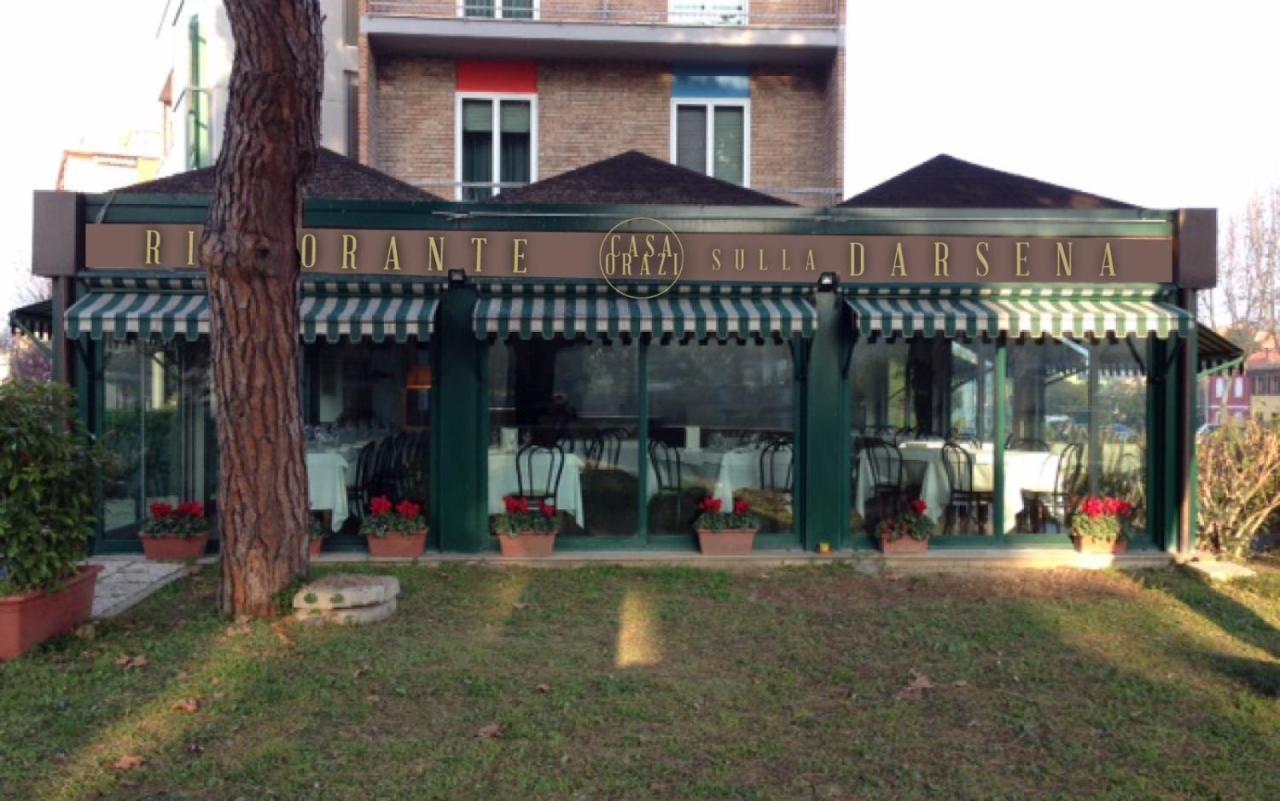 Hotel Augustus Фано Екстериор снимка