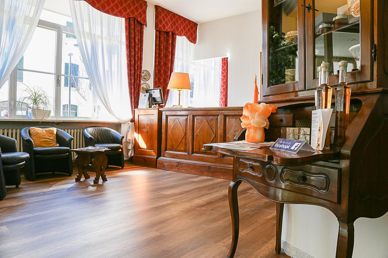 Hotel Augustus Фано Екстериор снимка